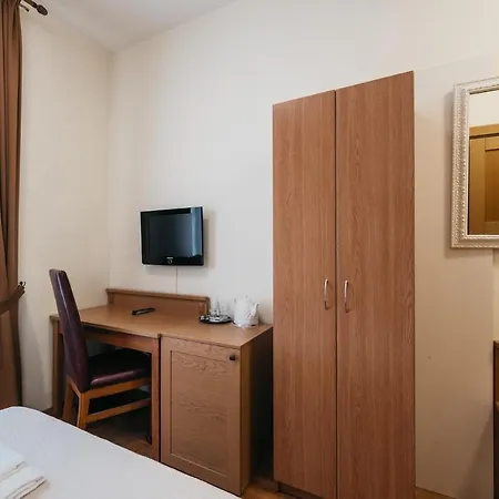 Cathedral Old Town Hotel