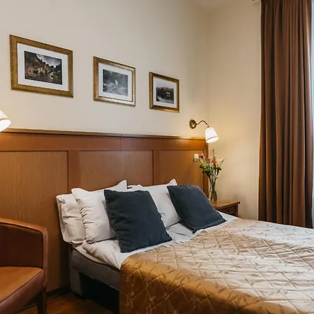 Cathedral Old Town Hotel