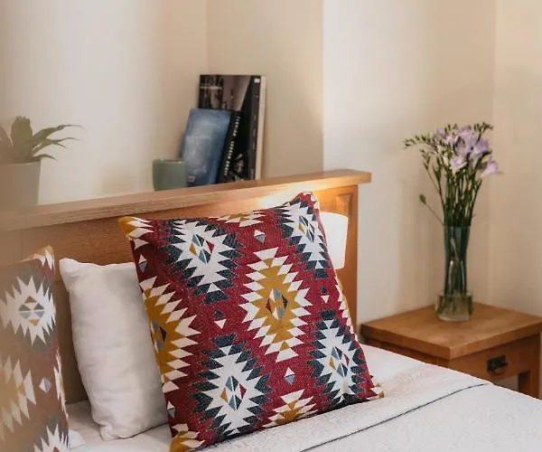 Cathedral Old Town 4*