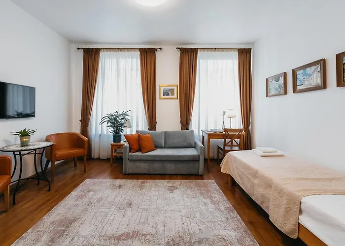 Hotel Cathedral Old Town 4*