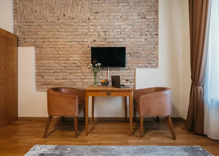 Cathedral Old Town Viešbutis 4*