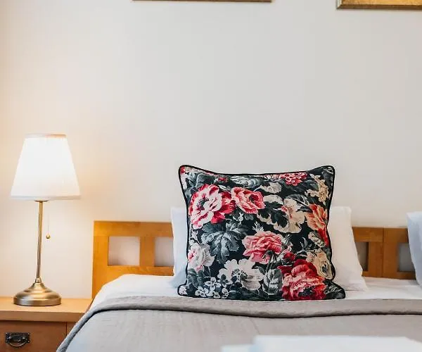 Viešbutis Cathedral Old Town